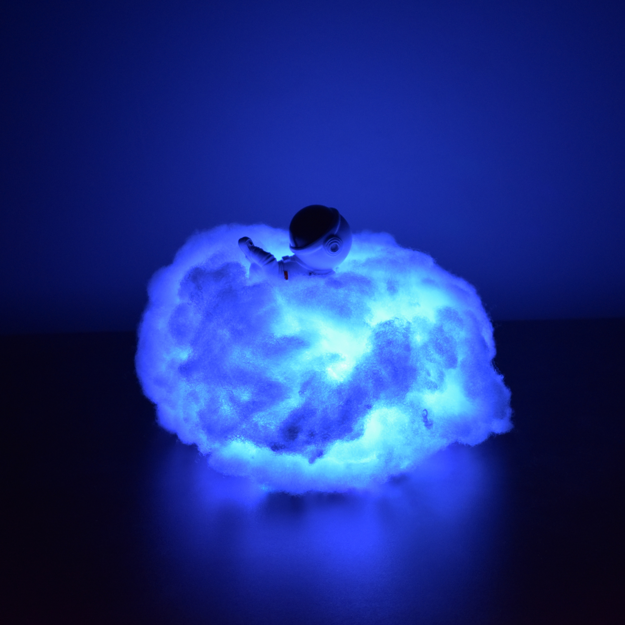 Astronaut Cloud Light